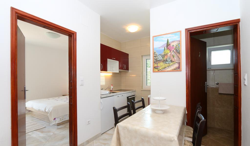 Apartments Jadranka Ловіште Екстер'єр фото