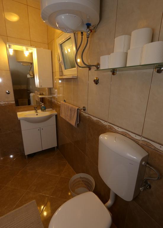 Apartments Jadranka Ловіште Екстер'єр фото