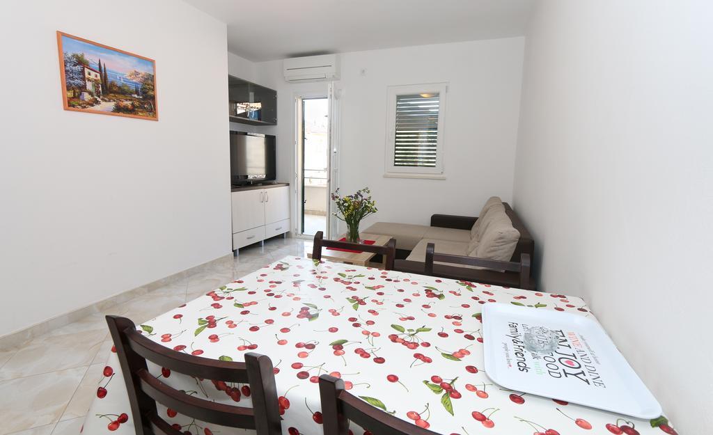 Apartments Jadranka Ловіште Екстер'єр фото