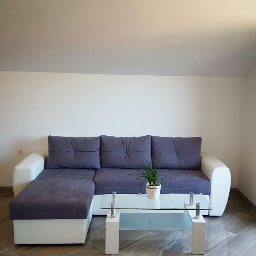Apartments Jadranka Ловіште Екстер'єр фото